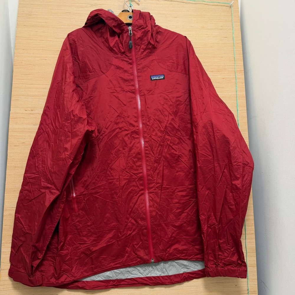 Patagonia Mens XL Red Rain Jacket Windbreaker Hooded Full Zip Nylon Shell